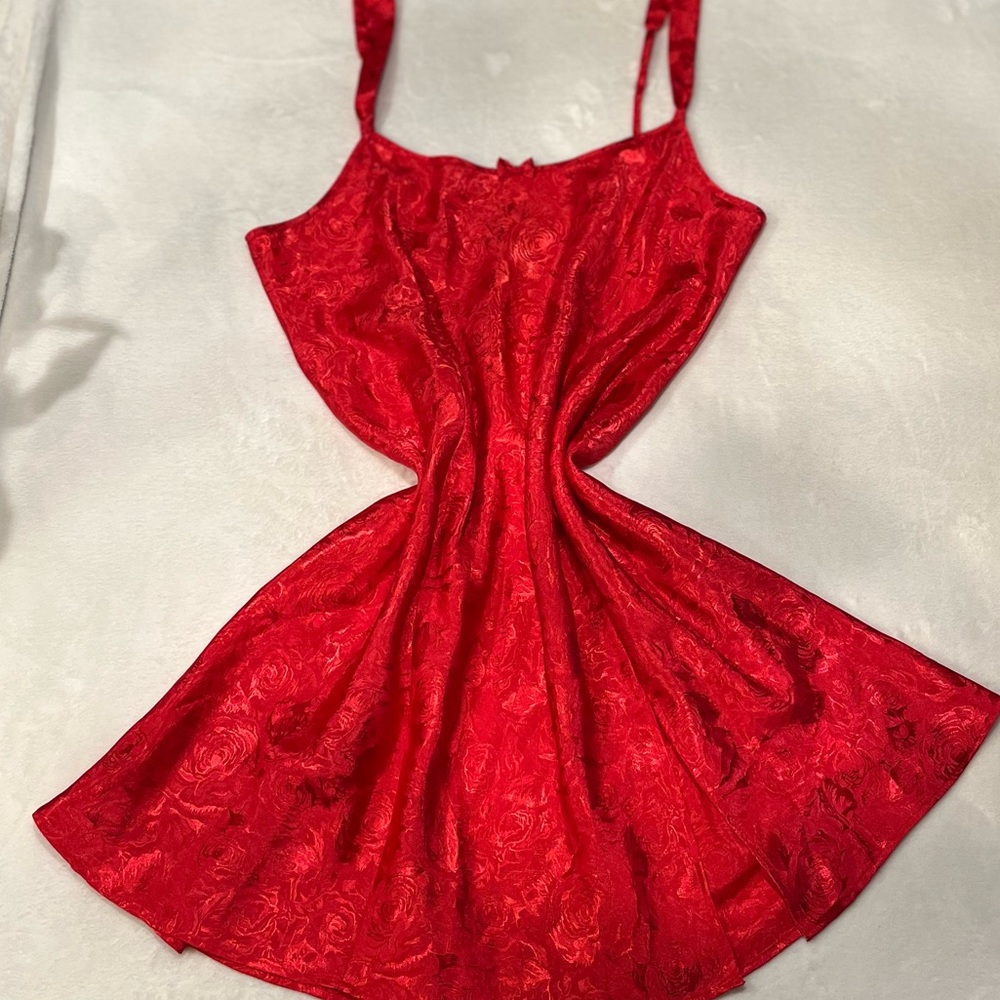 VTG Morgan Taylor Red Slip